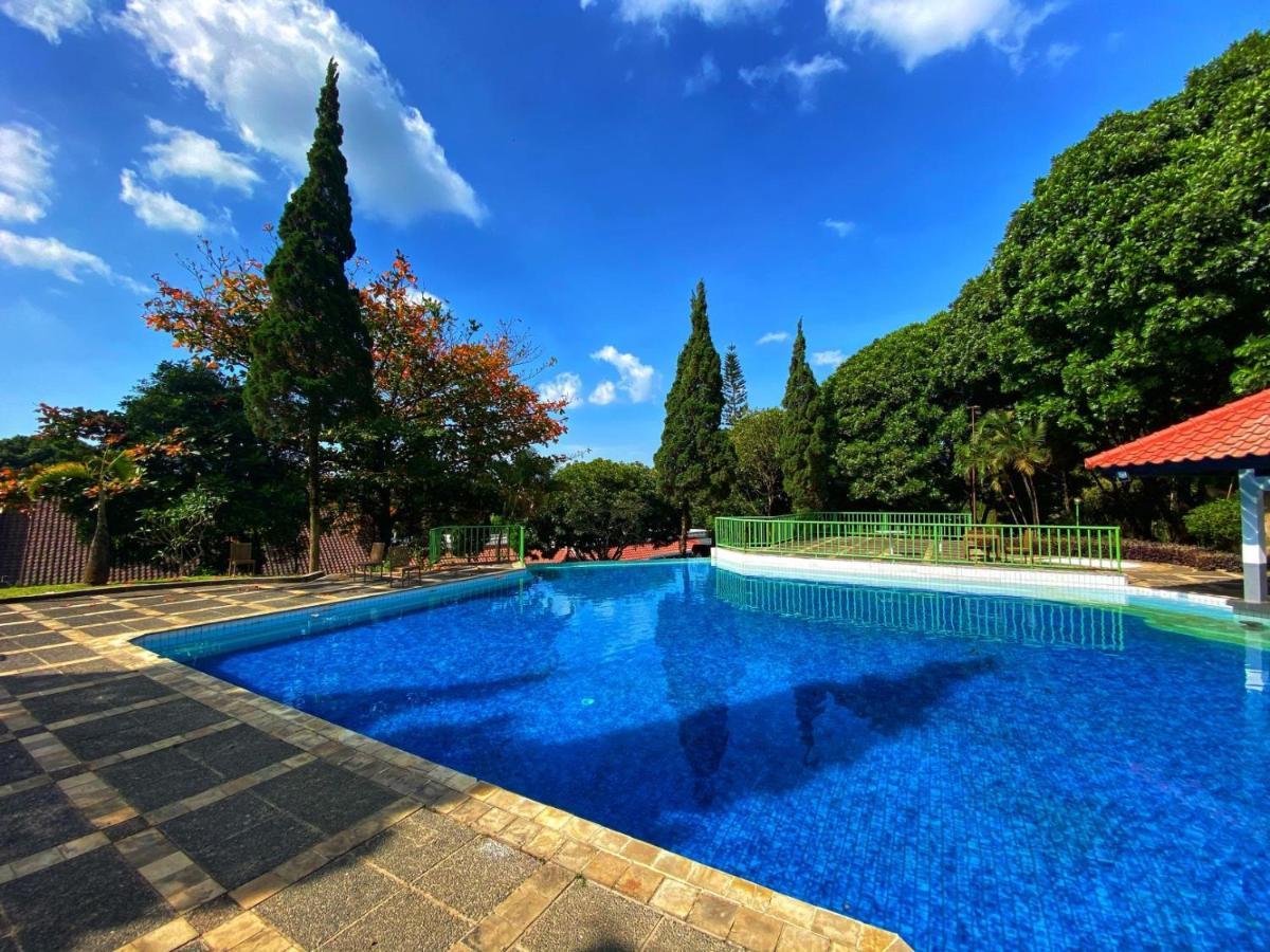Grand Whiz Hotel Bromo Buitenkant foto