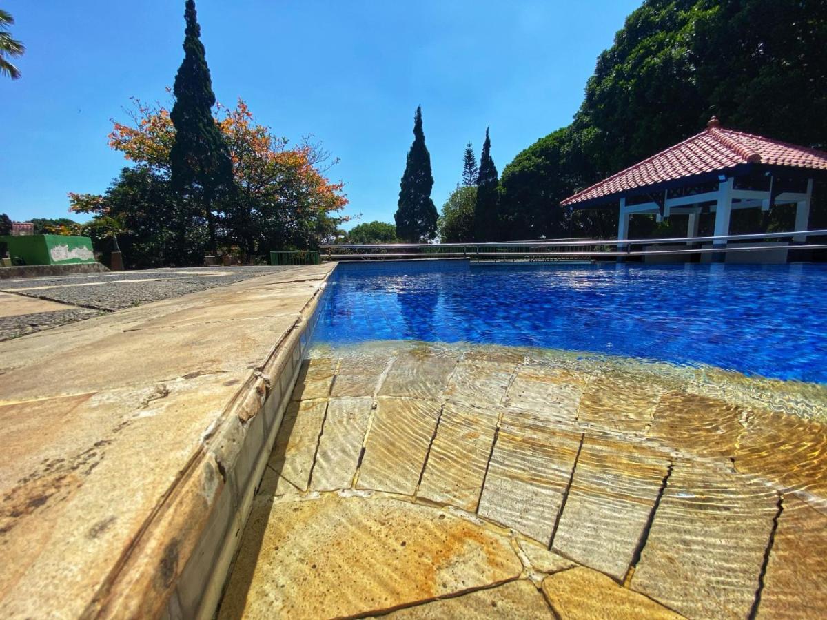 Grand Whiz Hotel Bromo Buitenkant foto