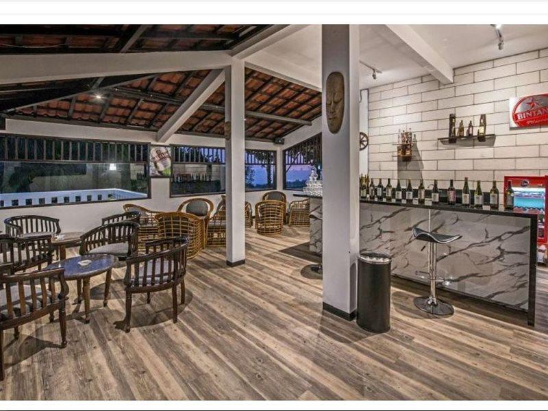 Grand Whiz Hotel Bromo Buitenkant foto